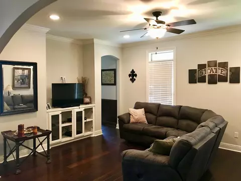 8 N Tuscan Ln, Sumrall, MS 39482 photo 3