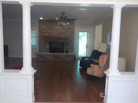 106 Pinecrest St, Collins, MS 39428 photo 2