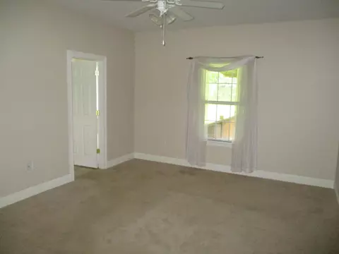 21 Front St, Sumrall, MS 39482 photo 3
