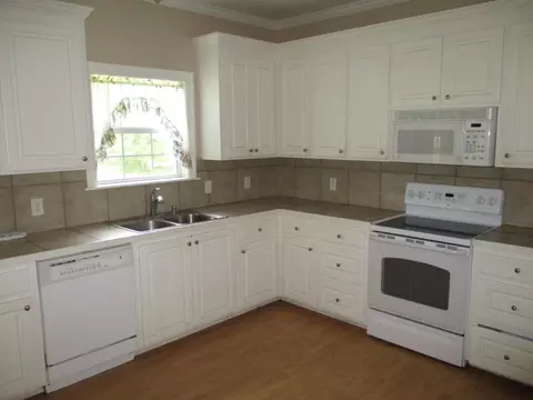21 Front St, Sumrall, MS 39482 photo 2