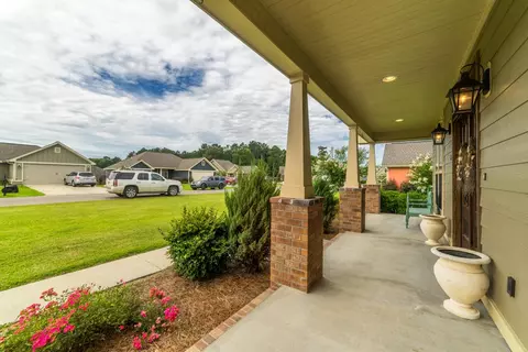 18 W Sycamore, Sumrall, MS 39482 photo 3