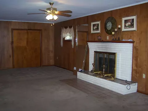 117 E 2nd Ave, Petal, MS 39465 photo 4