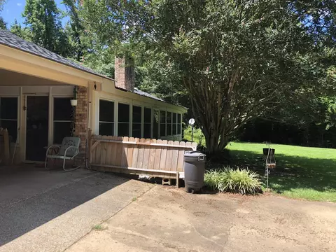 394 Matthews Rd, Laurel, MS 39443 photo 4