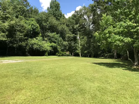 394 Matthews Rd, Laurel, MS 39443 photo 3