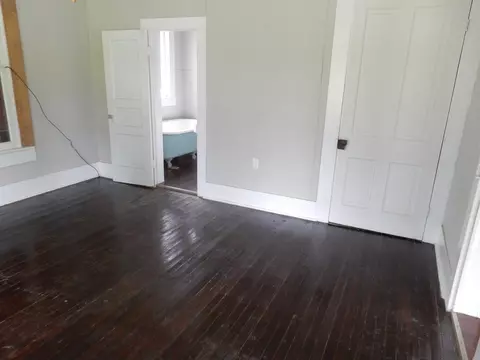 300 S 2nd St, Collins, MS 39428 photo 6