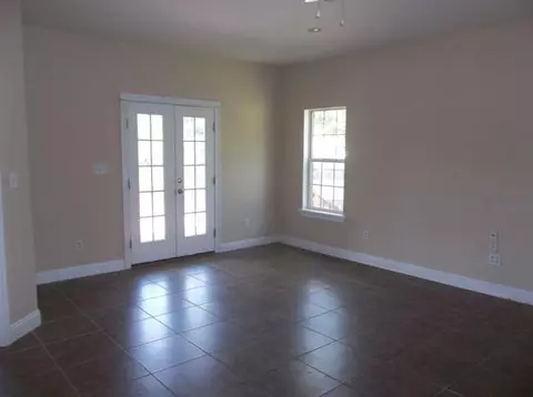 27 Ratcliff Rd, Sumrall, MS 39482 photo 3