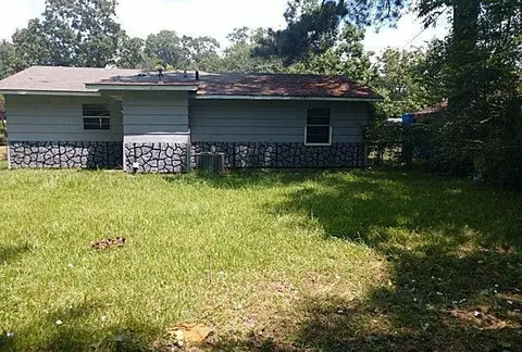 116 Arthur St, Laurel, MS 39440 photo 3