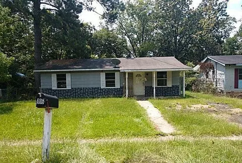 116 Arthur St, Laurel, MS 39440 photo 1