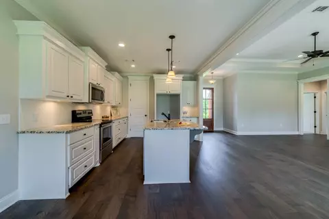 5 E Crockett, Sumrall, MS 39482 photo 8