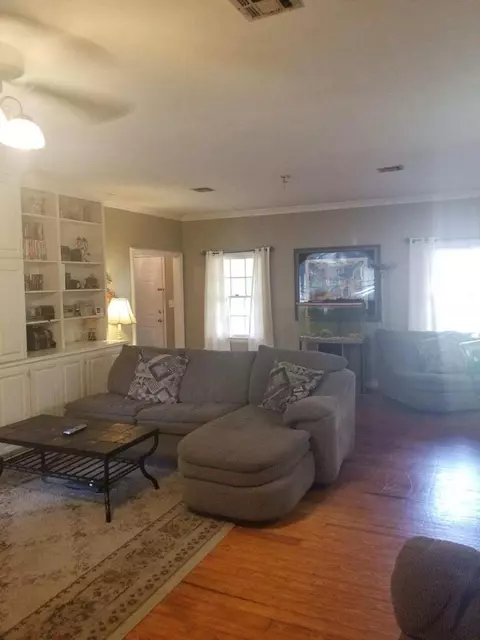 209 Fifth Ave, Picayune, MS 39466 photo 2