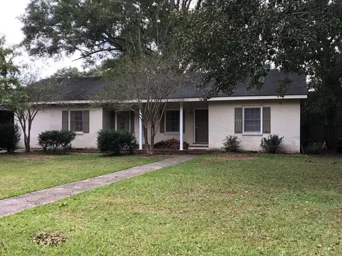 209 Fifth Ave, Picayune, MS 39466 photo 1