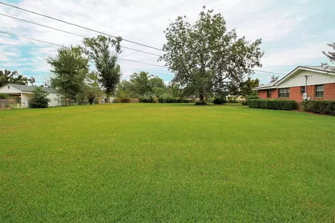 206 Griffith Dr, Petal, MS 39465 photo 2