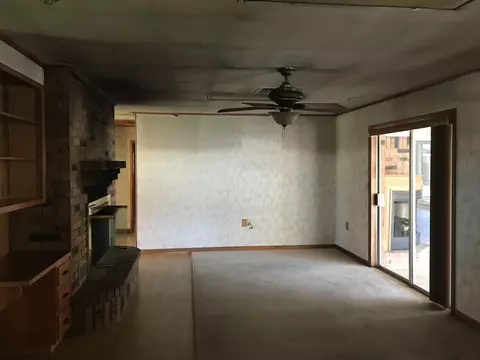 102 Parks St, Collins, MS 39428 photo 8