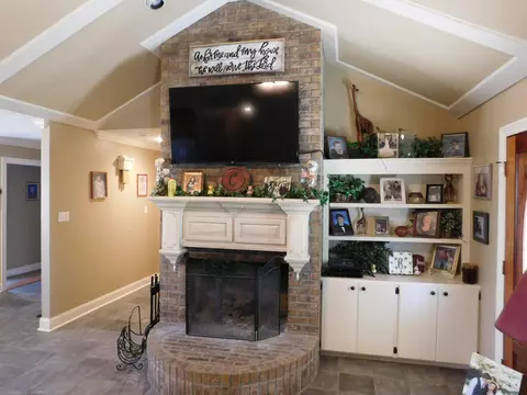 84 Mitchell Rd, Purvis, MS 39475 photo 3