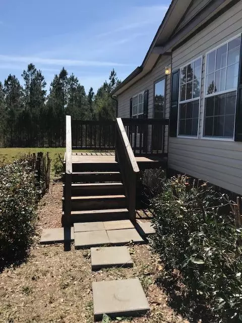 89 Fred Easterling Rd, Lumberton, MS 39455 photo 2
