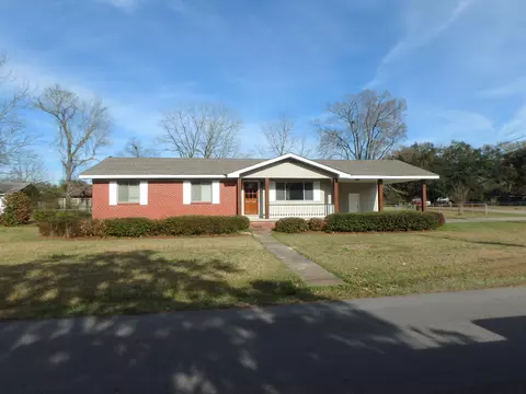 102 Forrest Dr, Petal, MS 39465 photo 1