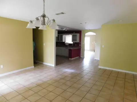 6 Pine Tree Dr, Laurel, MS 39443 photo 3