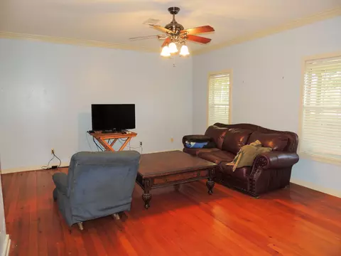 237 Corinth Rd, Purvis, MS 39475 photo 5