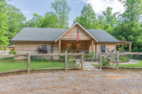 98 Grafton Rd, Laurel, MS 39443 photo 2