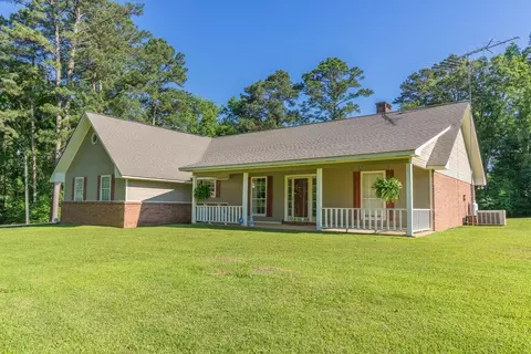 103 Spring Lake Rd, Collins, MS 39428 photo 2