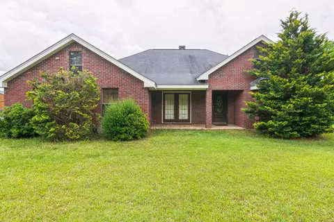 84 Gray Rd, Sumrall, MS 39482 photo 2