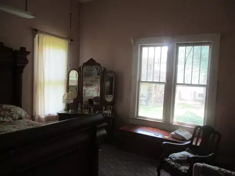 202 S 4th St, Collins, MS 39428 photo 9