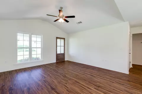 63 Logaras Cir, Purvis, MS 39475 photo 6