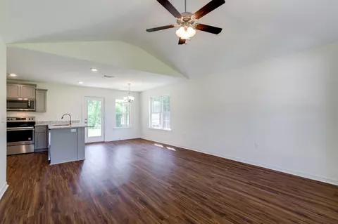 63 Logaras Cir, Purvis, MS 39475 photo 8
