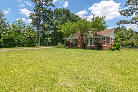 5 Pine Ridge Dr, Laurel, MS 39440 photo 2