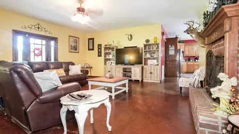 414 Farve Rd, Sumrall, MS 39482 photo 7
