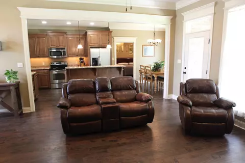 28 E Sycamore St, Sumrall, MS 39482 photo 7