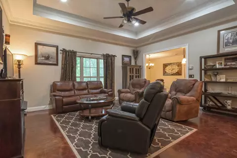 89 Old Salt Rd, Sumrall, MS 39482 photo 3