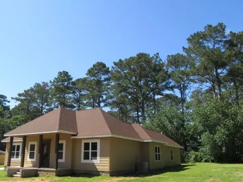 1205 Karen Dr, Laurel, MS 39440 photo 1