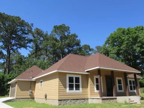 1205 Karen Dr, Laurel, MS 39440 photo 2