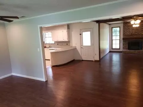 232 Pineview Dr, Laurel, MS 39440 photo 14
