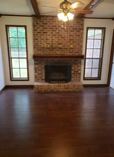 232 Pineview Dr, Laurel, MS 39440 photo 11