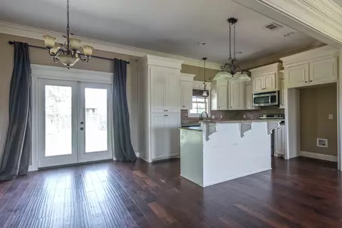 13 E Sycamore, Sumrall, MS 39482 photo 3