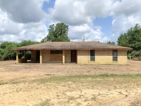 83 N Jackson, Sumrall, MS 39482 photo 1