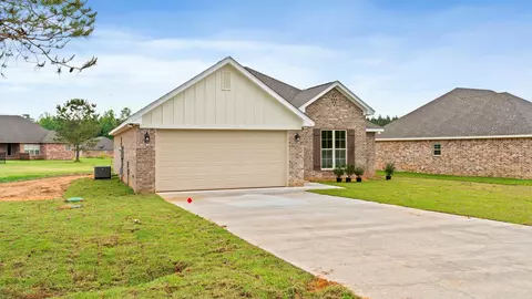 7 Charbonneau, Sumrall, MS 39482 photo 3