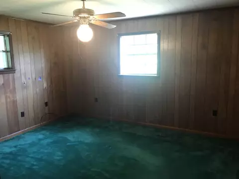 302 N Main St, Mount Olive, MS 39119 photo 9