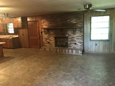 302 N Main St, Mount Olive, MS 39119 photo 7