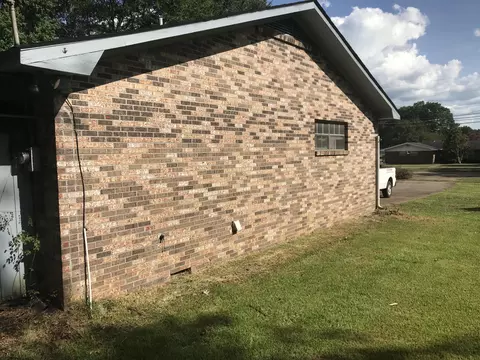 302 N Main St, Mount Olive, MS 39119 photo 5