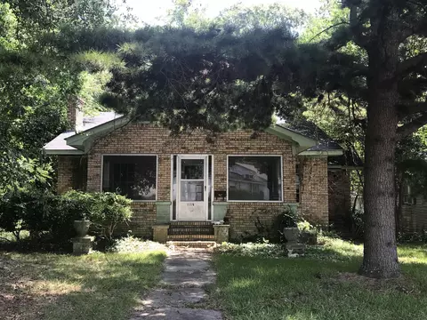 1107 N 9th Ave, Laurel, MS 39440 photo 1