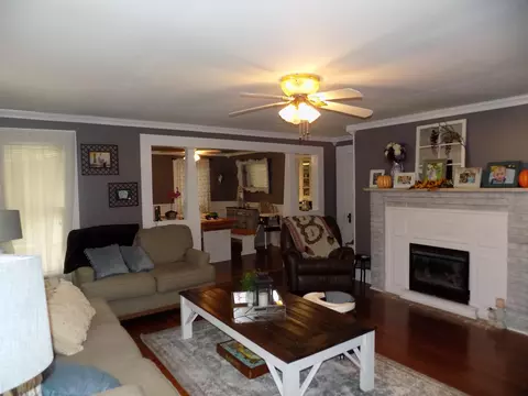 57 Pine St, Sumrall, MS 39482 photo 3