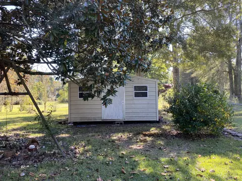 163 Victory Rd, Laurel, MS 39443 photo 2