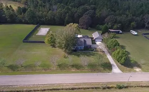 533 Knight Rd, Sumrall, MS 39482 photo 3