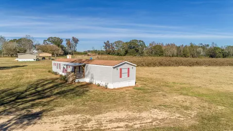 220 Foster Rd, Sumrall, MS 39482 photo 3
