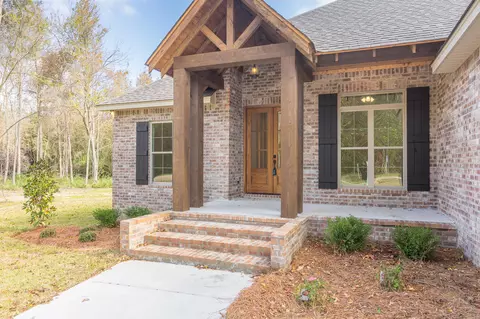 463 Military Rd, Sumrall, MS 39482 photo 3