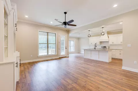 463 Military Rd, Sumrall, MS 39482 photo 5