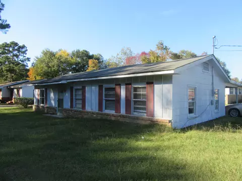 1903 General Pershing St, Laurel, MS 39440 photo 1